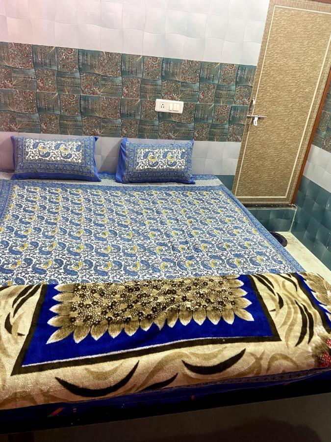 Garuda Guest House Bénarès Extérieur photo