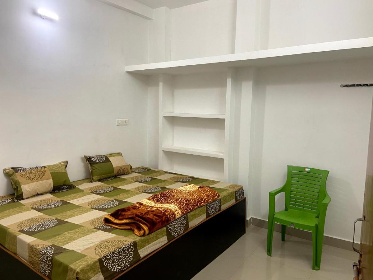 Garuda Guest House Bénarès Extérieur photo